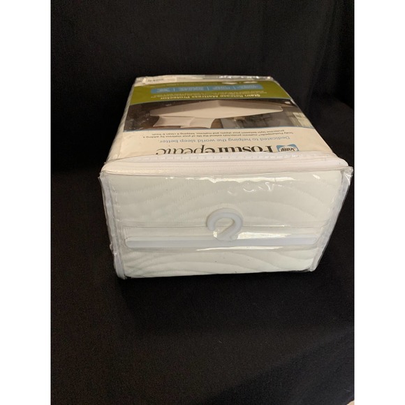 Sealy Posturepedic Full Size Luxury Knit Mattress Protector - New - Picture 4 of 4